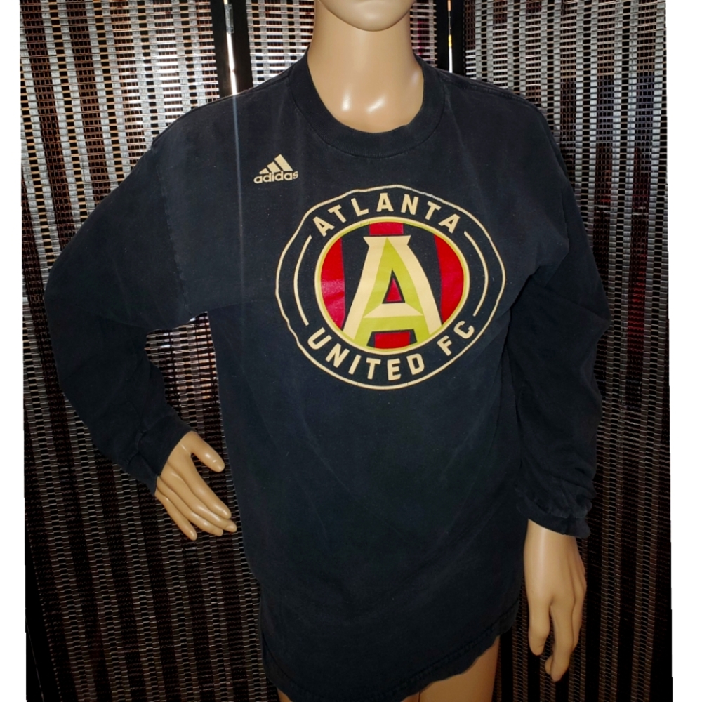 Atlanta United Long Sleeve Shirt Size M unisex